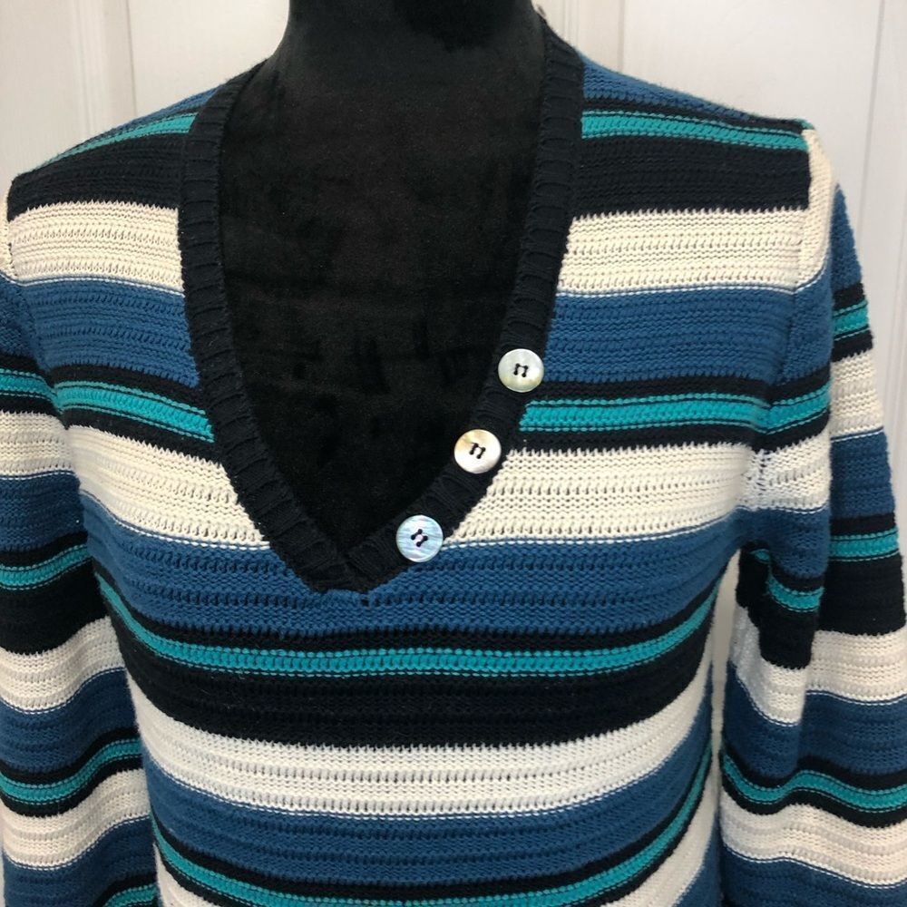 Skye’s The Limit petite v neck sweater with faux blouse bottom size small - Picture 2 of 8